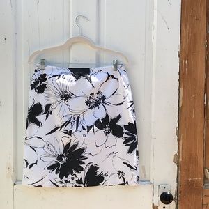 D. Terrell black and white skirt Size 8